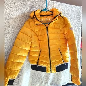 Guess yellow puffer jacket sz M